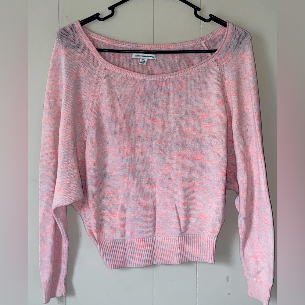 American Eagle lightweight boat neck light Pink colors Size Med🌴☀️3/25.00 SALE